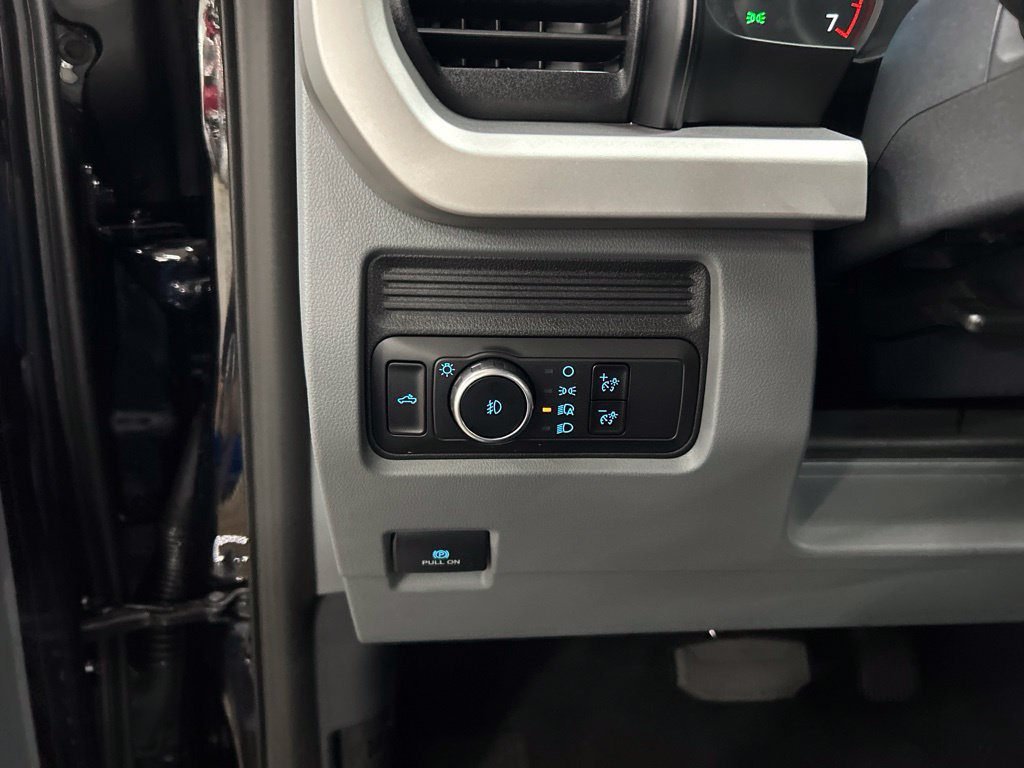 New 2027 Ford F350 XL w/ STX Appearance Package AWD/4WD image 13