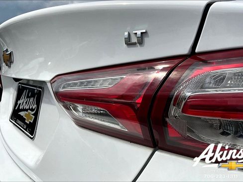 Used 2021 Chevrolet Malibu LT image 18