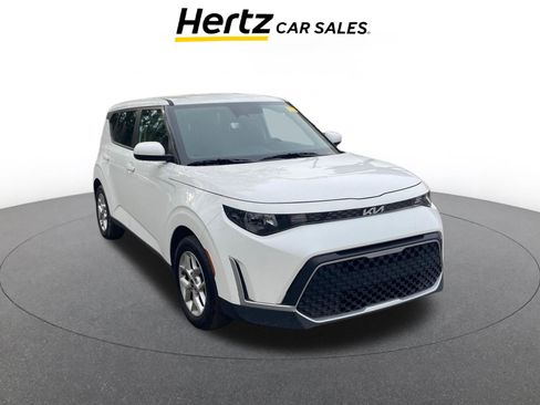 Used 2025 Kia Soul LX w/ LX Technology Package image 1