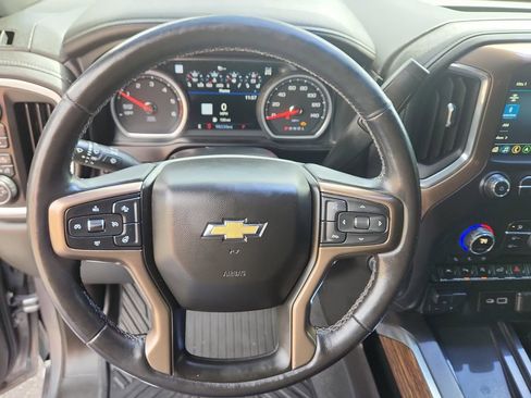 Used 2021 Chevrolet Silverado 1500 High Country w/ Technology Package AWD/4WD image 23