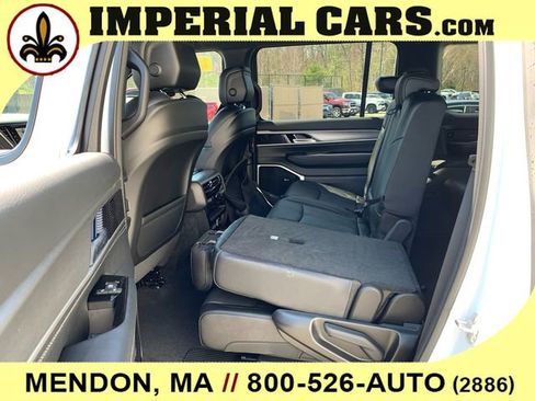 New 2026 Jeep Grand Wagoneer Limited AWD/4WD image 12