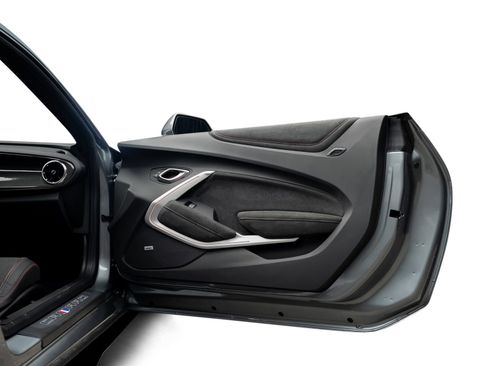 Used 2022 Chevrolet Camaro ZL1 RWD image 54