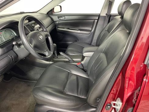 Used 2002 Toyota Camry LE image 2