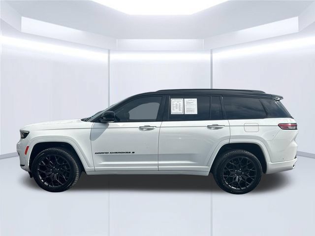 Used 2023 Jeep Grand Cherokee L Summit AWD/4WD image 3