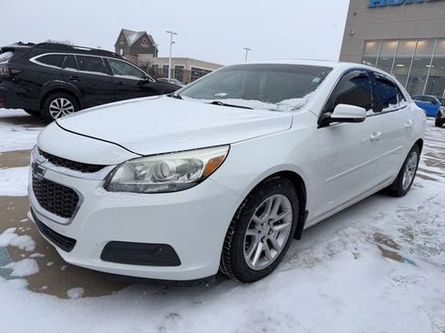 Used 2015 Chevrolet Malibu LT w/ Power Convenience Package image 1