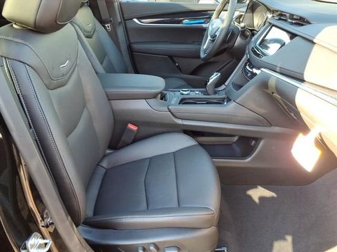 New 2025 Cadillac XT5 Premium Luxury image 23