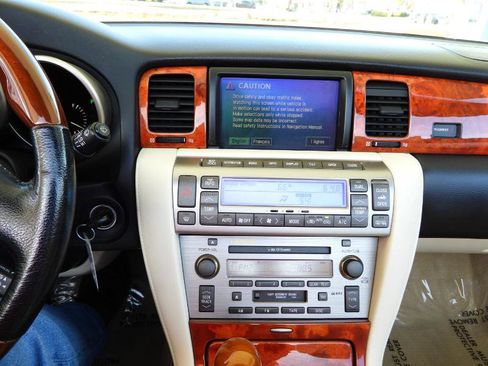 Used 2006 Lexus SC 430 Convertible image 71