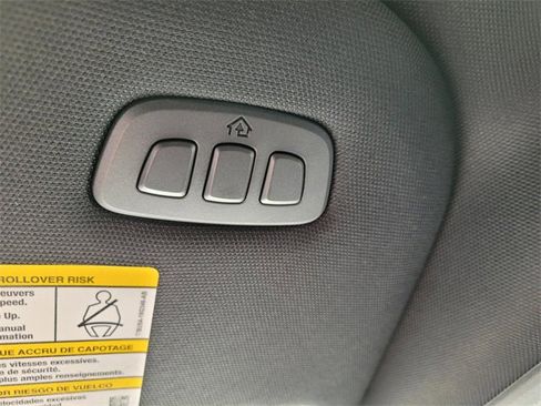 Used 2024 Ford F150 Platinum w/ FX4 Off-Road Package image 23