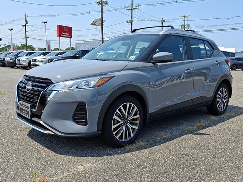 Certified 2023 Nissan Kicks SV w/ Exterior Package FWD image 3