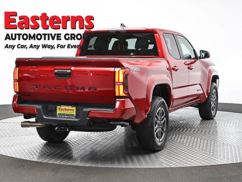 Used 2025 Toyota Tacoma TRD Sport image 5