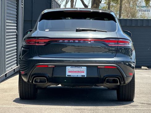 Certified 2022 Porsche Macan AWD/4WD image 7