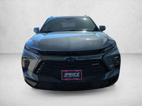 Used 2025 Chevrolet Blazer RS w/ Driver Confidence II Package image 2