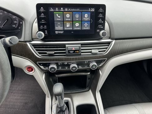 Used 2020 Honda Accord EX image 25