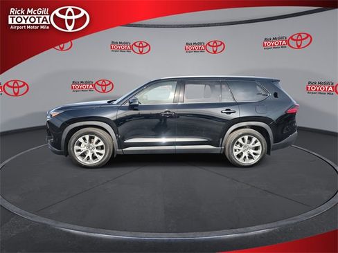 Used 2025 Toyota Grand Highlander Limited image 5