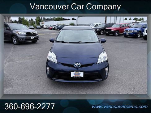 Used 2012 Toyota Prius Three w/ Solar Roof Pkg FWD image 10