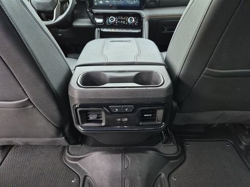 Used 2024 GMC Sierra 2500 AT4 w/ AT4 Premium Plus Package AWD/4WD image 32