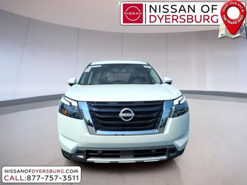 Used 2025 Nissan Pathfinder SL w/ Cargo Package AWD/4WD image 8