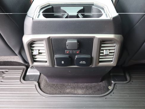 Used 2017 Ford F150 Raptor w/ Equipment Group 802A Luxury AWD/4WD image 18