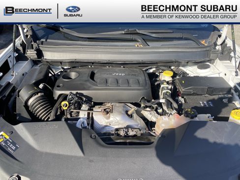 Used 2020 Jeep Cherokee Trailhawk image 27