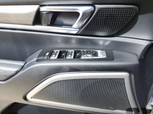 Certified 2022 Kia Telluride EX FWD image 25