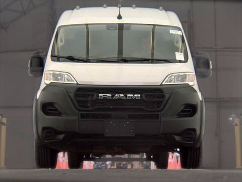 Used 2023 RAM ProMaster 2500 FWD image 4