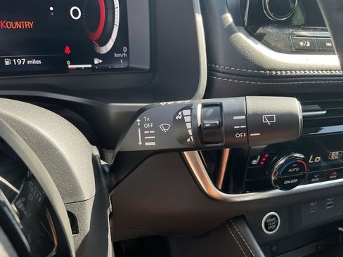 Used 2023 Nissan Rogue Platinum w/ Platinum Premium Package FWD image 41
