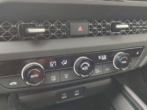 Used 2023 Honda Accord EX image 13