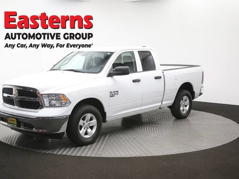 Used 2024 RAM 1500 Classic SLT AWD/4WD image 54