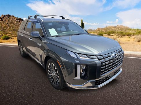 Used 2023 Hyundai Palisade Calligraphy FWD image 1