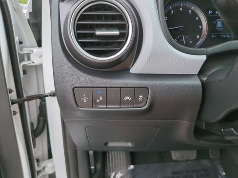 Used 2021 Hyundai Kona SEL FWD image 29