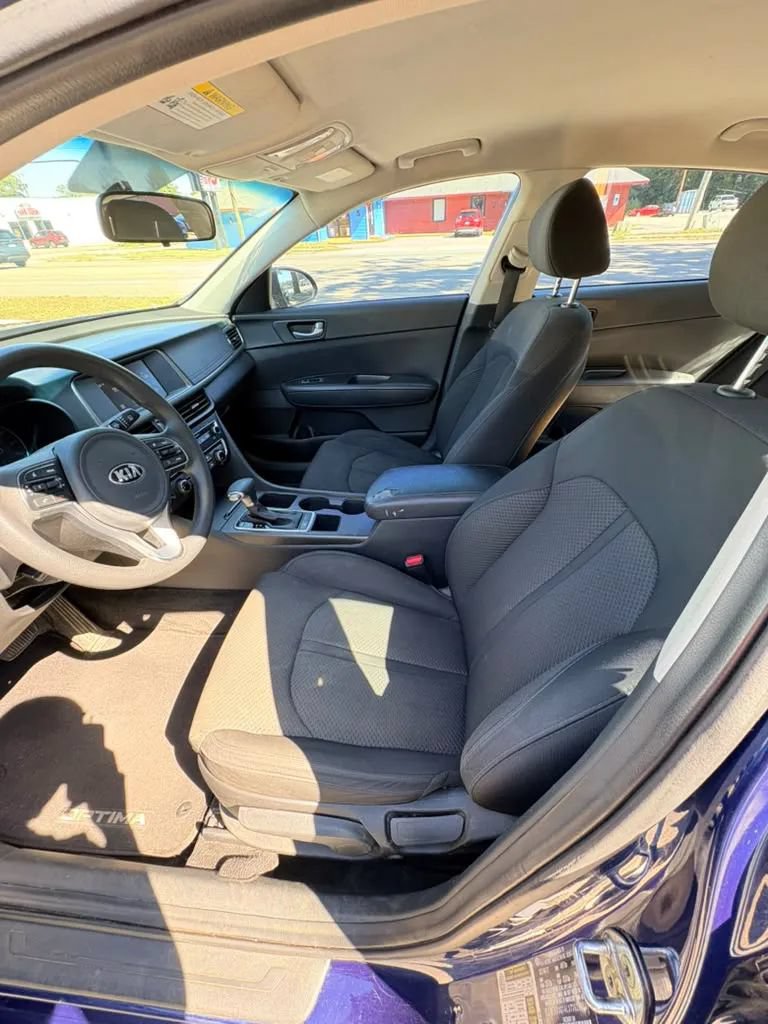 Used 2018 Kia Optima LX FWD image 14