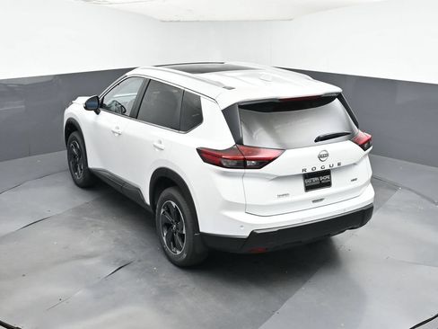 Used 2026 Nissan Rogue SV w/ SV Premium Package AWD/4WD image 20