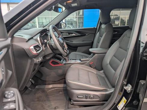 Used 2023 Chevrolet TrailBlazer RS w/ Sun and Liftgate Package AWD/4WD image 10