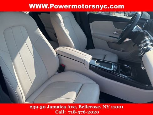 Used 2024 Mercedes-Benz CLA 250 4MATIC w/ Exclusive Package image 15