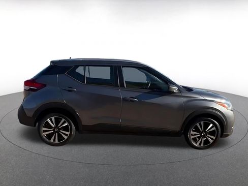 Used 2020 Nissan Kicks SV image 15