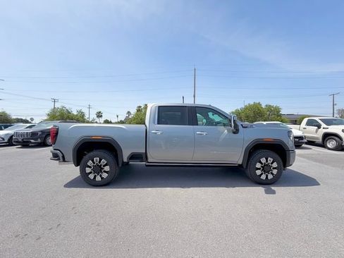 New 2026 GMC Sierra 2500 Denali w/ Denali Reserve Package AWD/4WD image 4