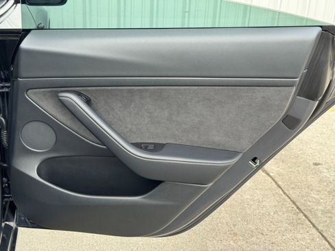 Used 2022 Tesla Model 3 image 43