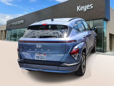 Certified 2024 Hyundai Kona SEL FWD image 4