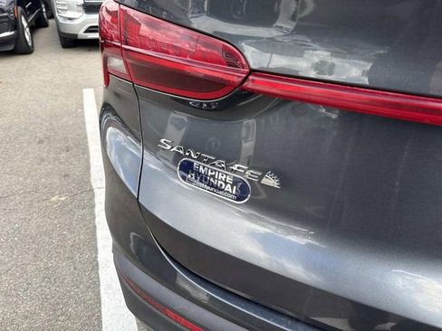 Used 2023 Hyundai Santa Fe SEL image 6