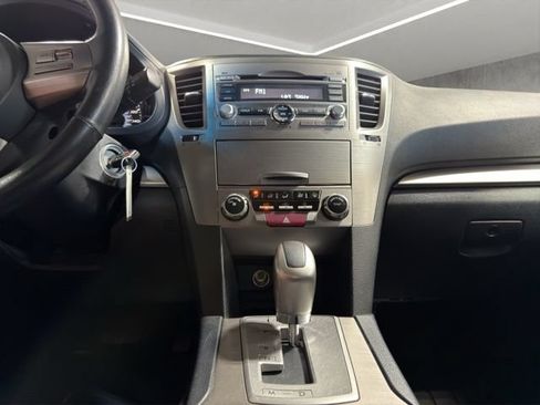 Used 2010 Subaru Outback 3.6R Premium AWD/4WD image 28