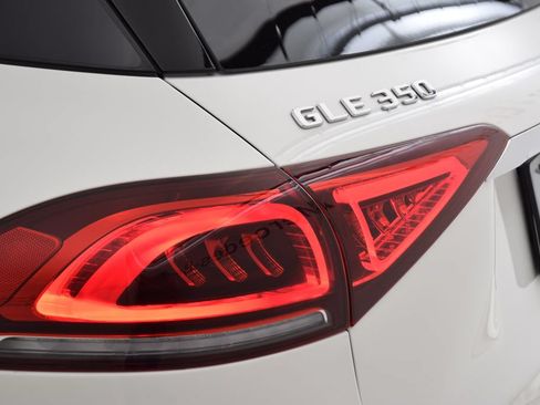Used 2021 Mercedes-Benz GLE 350 4MATIC image 13