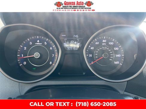 Used 2014 Hyundai Elantra SE FWD image 17