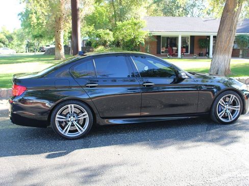 Used 2013 BMW M5 image 3