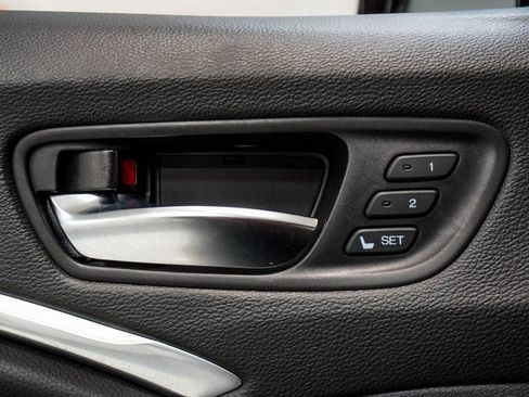 Used 2020 Acura MDX FWD image 39