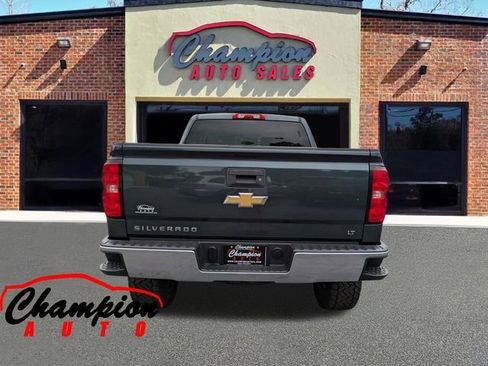 Used 2018 Chevrolet Silverado 1500 LT AWD/4WD image 7