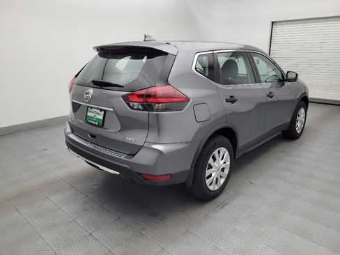 Used 2018 Nissan Rogue S AWD/4WD image 9