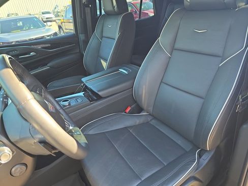 Certified 2023 Cadillac Escalade Sport w/ Touring Package image 15