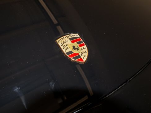 Used 2018 Porsche 911 Turbo S AWD/4WD image 39