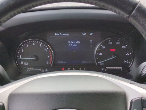 Used 2022 Ford Explorer XLT w/ Equipment Group 202A image 32