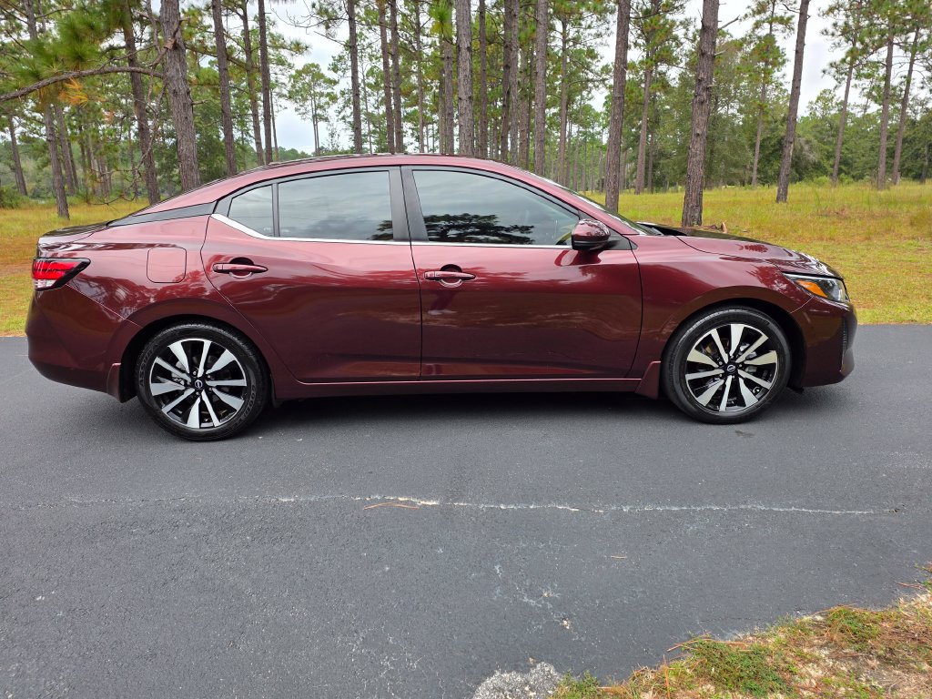 Used 2024 Nissan Sentra SV w/ SV Premium Package FWD image 6